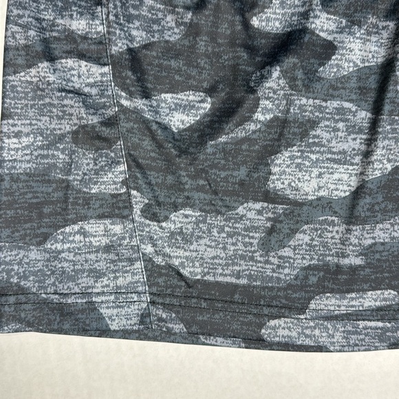 Men’s Reebok performance shorts - Picture 3 of 9